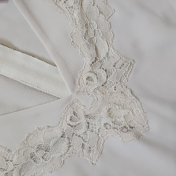 Rebecca Taylor Top Crepe Lace Inset Blouse Scallop Vneck Sz 10 Pleats Peplum - Picture 4 of 8